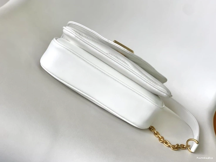 19528 GoAnywhere bags Satchel LX 0619